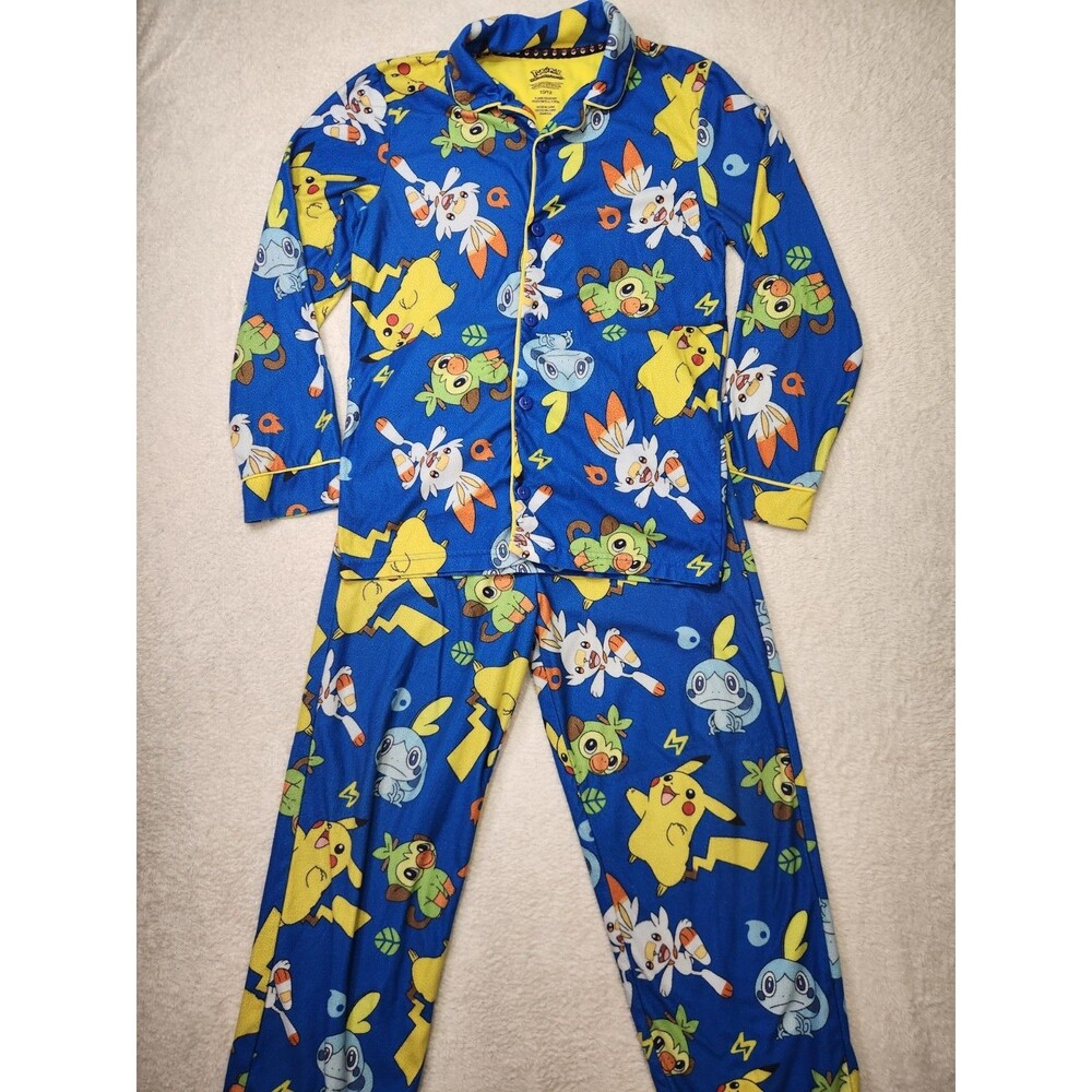 Pokémon Boys 10/12 Fleece Pajama Set Button Front Flame Resistant Pikachu
